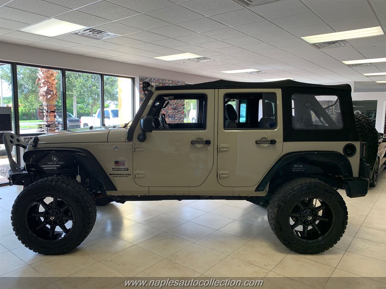 2017 Jeep Wrangler Unlimited Sport   - Photo 7 - Fort Myers, FL 33967