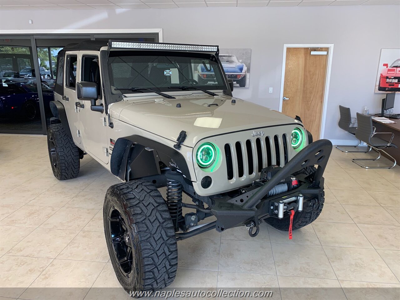 2017 Jeep Wrangler Unlimited Sport   - Photo 3 - Fort Myers, FL 33967