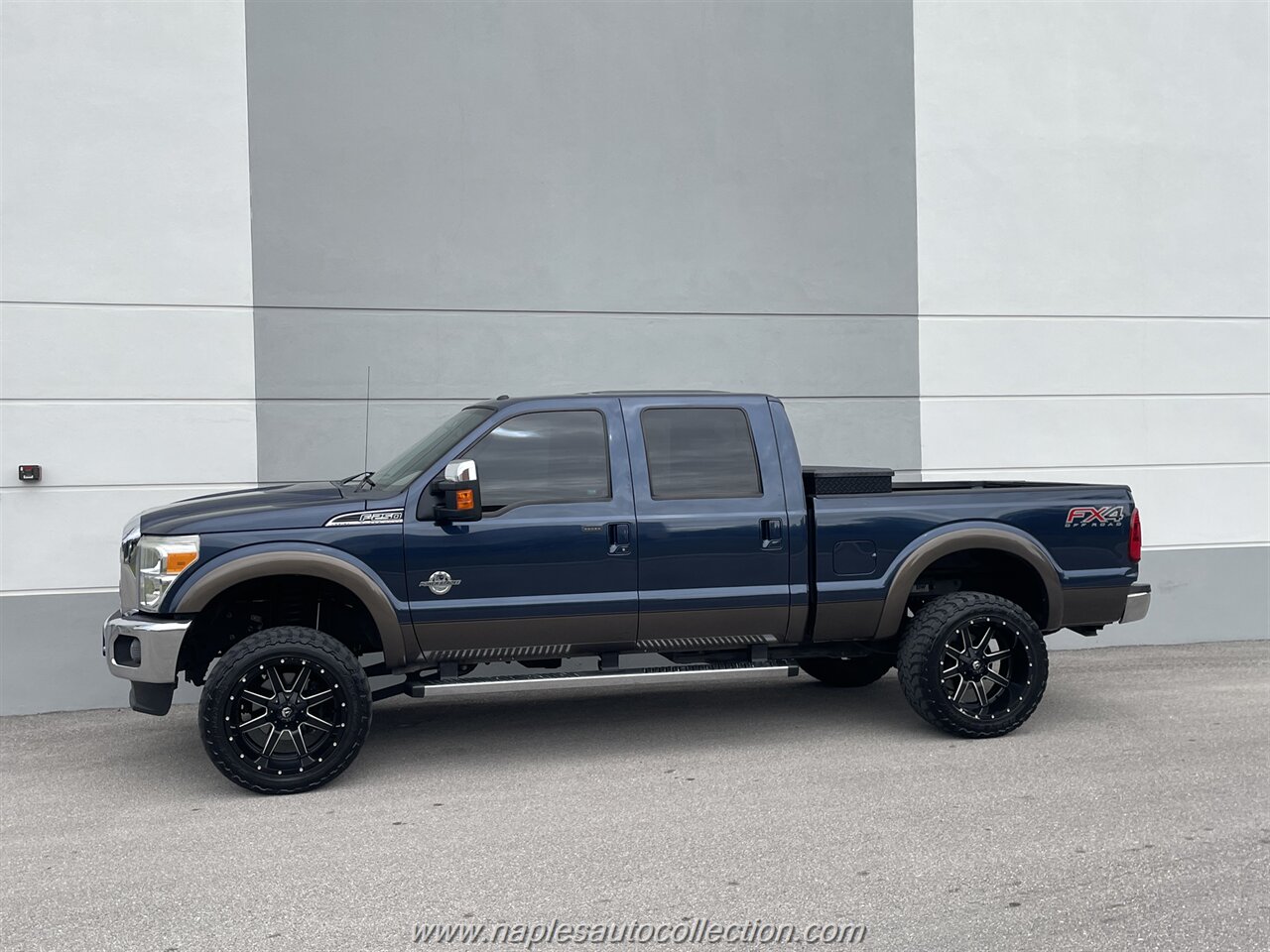 2016 Ford F-250 Super Duty Lariat  FX4 - Photo 24 - Fort Myers, FL 33967