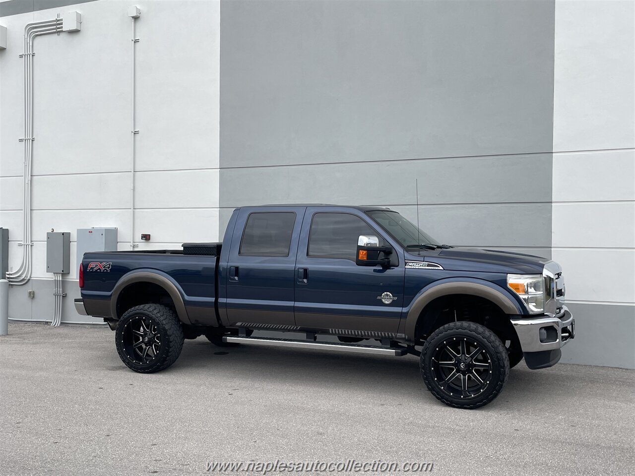 2016 Ford F-250 Super Duty Lariat  FX4 - Photo 32 - Fort Myers, FL 33967