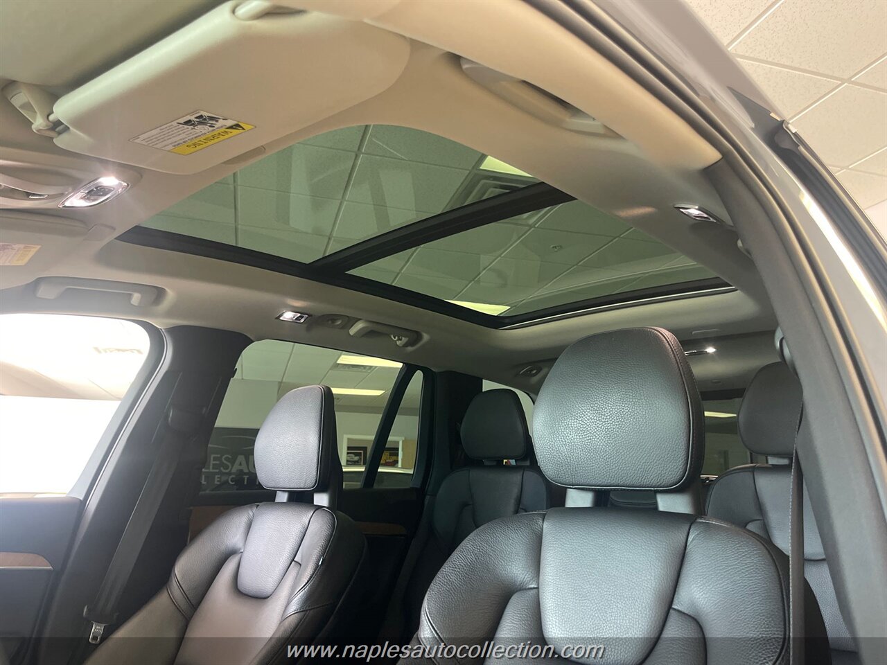 2022 Volvo XC90 T6 Momentum 7-Passenger   - Photo 12 - Fort Myers, FL 33967