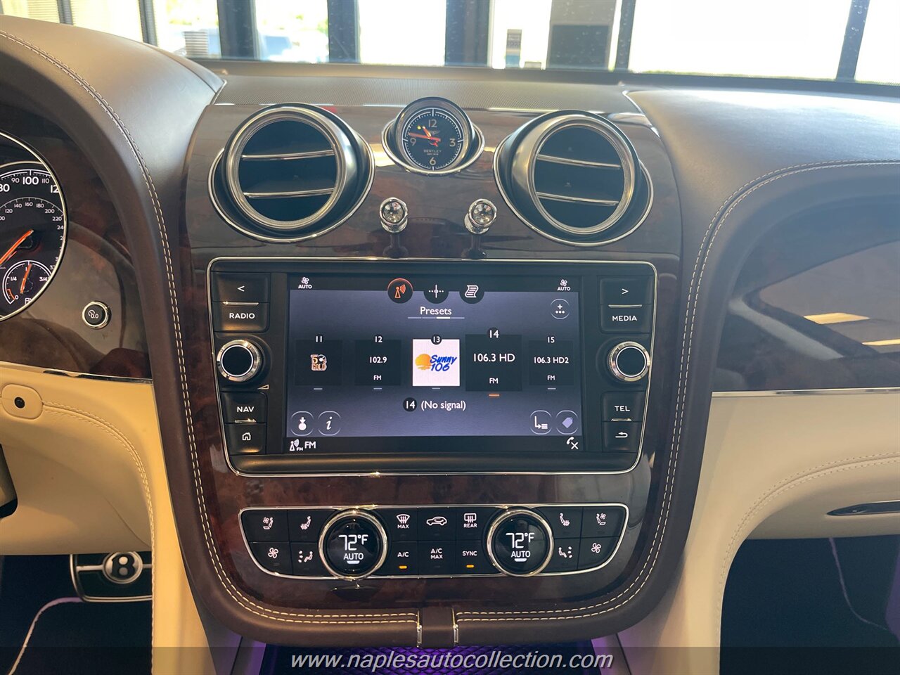 2019 Bentley Bentayga V8   - Photo 15 - Fort Myers, FL 33967