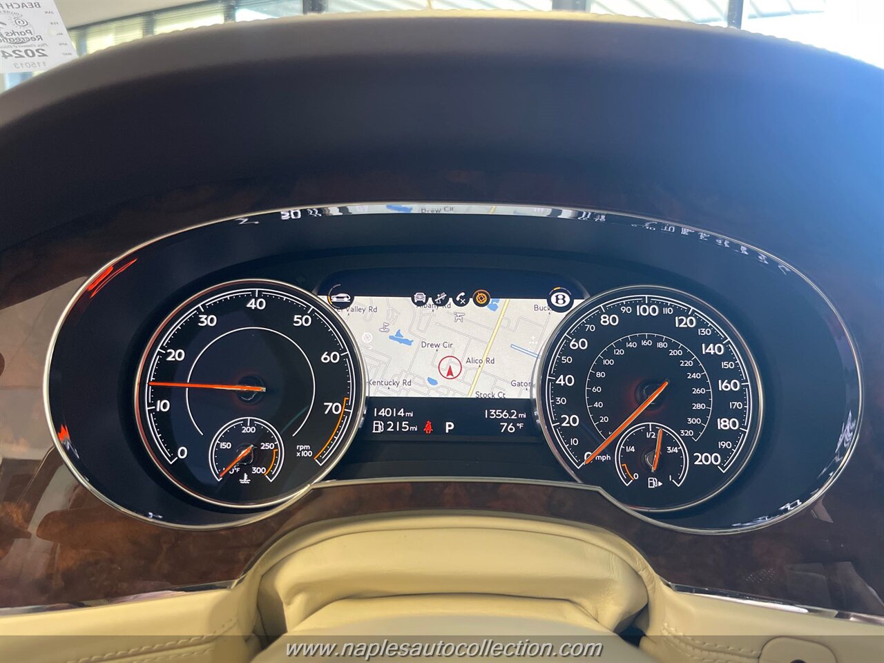 2019 Bentley Bentayga V8   - Photo 18 - Fort Myers, FL 33967