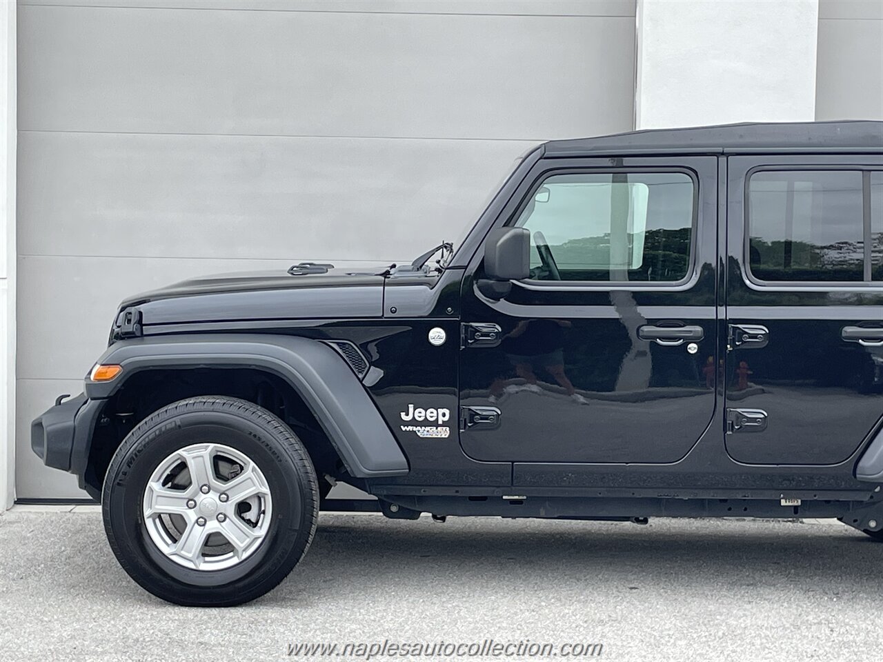 2021 Jeep Wrangler Unlimited Sport   - Photo 18 - Fort Myers, FL 33967