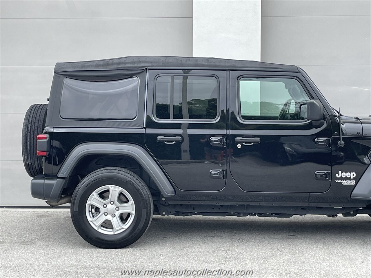 2021 Jeep Wrangler Unlimited Sport   - Photo 24 - Fort Myers, FL 33967