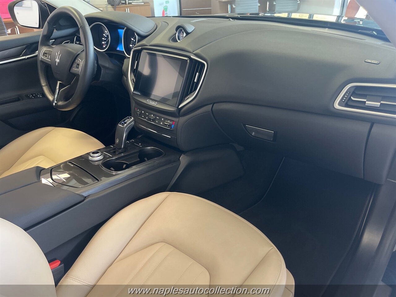 2019 Maserati Ghibli   - Photo 12 - Fort Myers, FL 33967