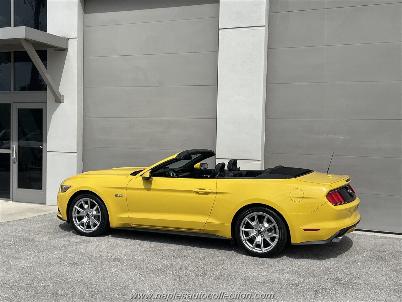 2015 Ford Mustang GT Premium   - Photo 29 - Fort Myers, FL 33967