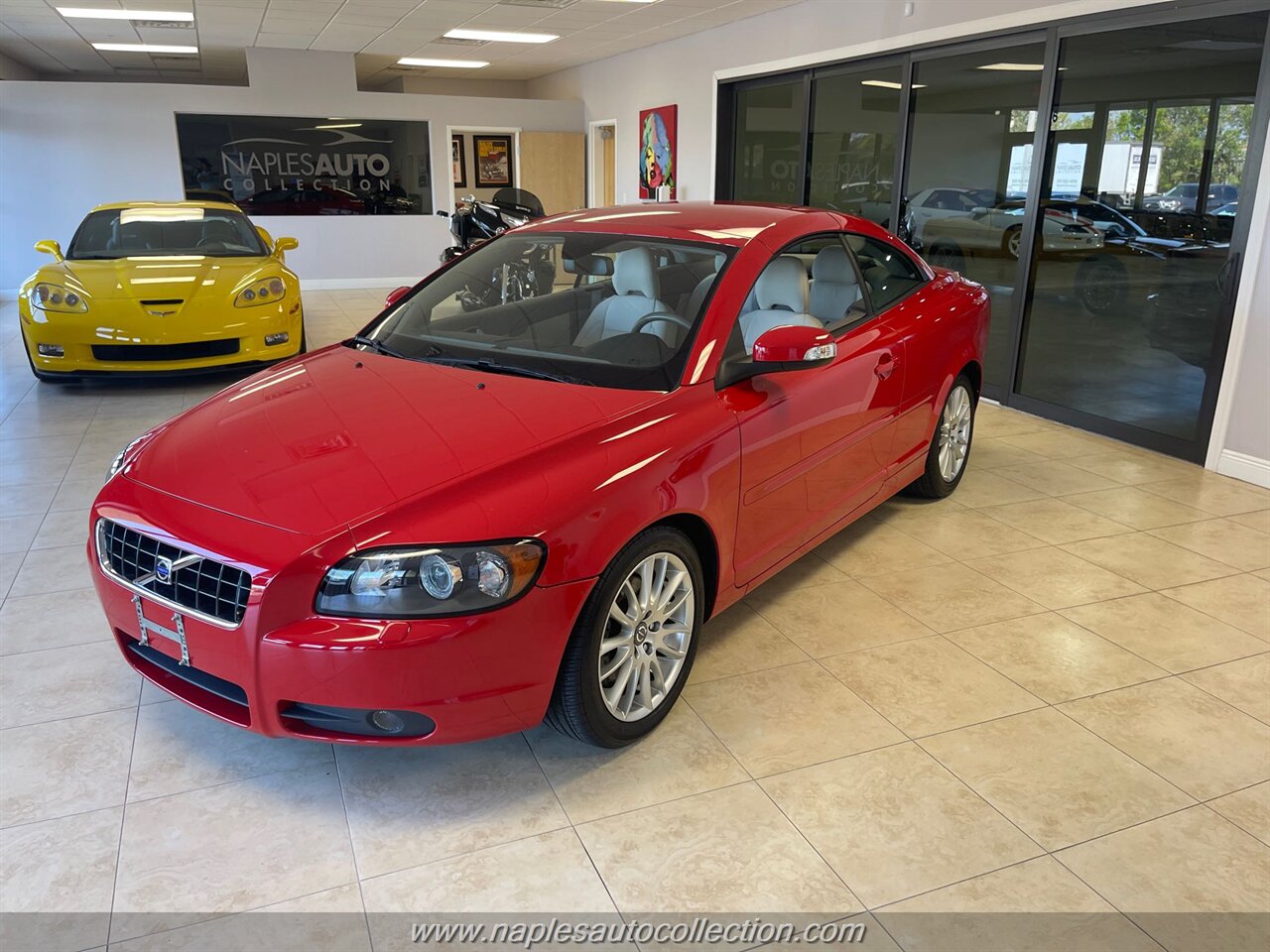 2008 Volvo C70 T5   - Photo 8 - Fort Myers, FL 33967
