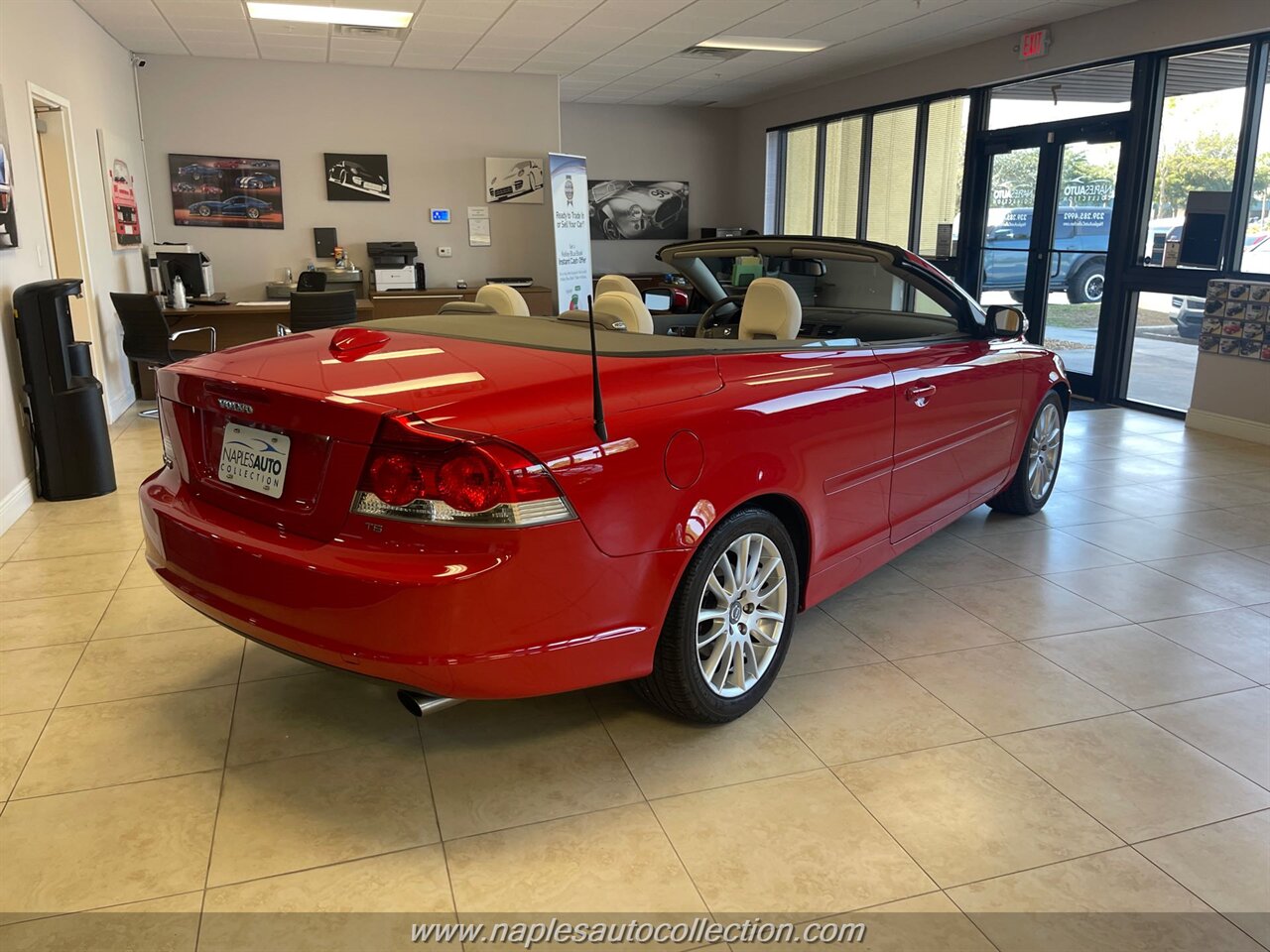2008 Volvo C70 T5   - Photo 5 - Fort Myers, FL 33967