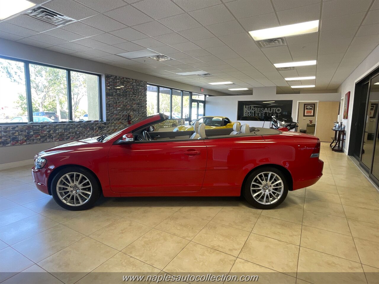2008 Volvo C70 T5   - Photo 7 - Fort Myers, FL 33967