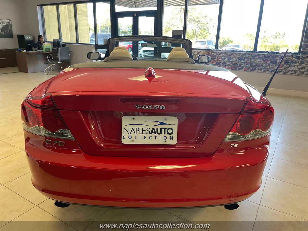 2008 Volvo C70 T5   - Photo 6 - Fort Myers, FL 33967