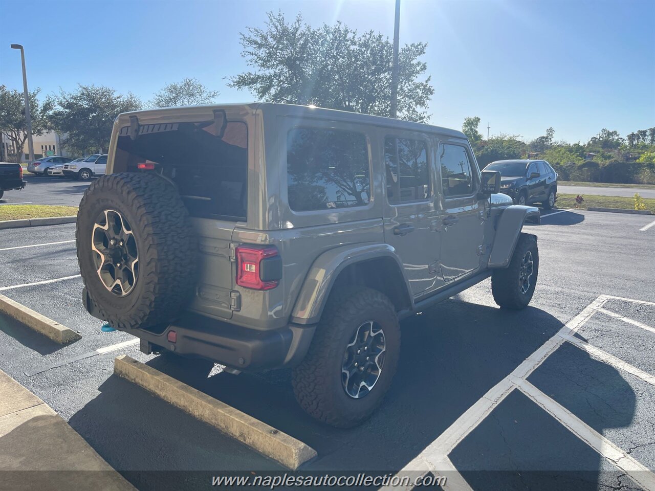 2021 Jeep Wrangler Unlimited Rubicon 4xe   - Photo 6 - Fort Myers, FL 33967
