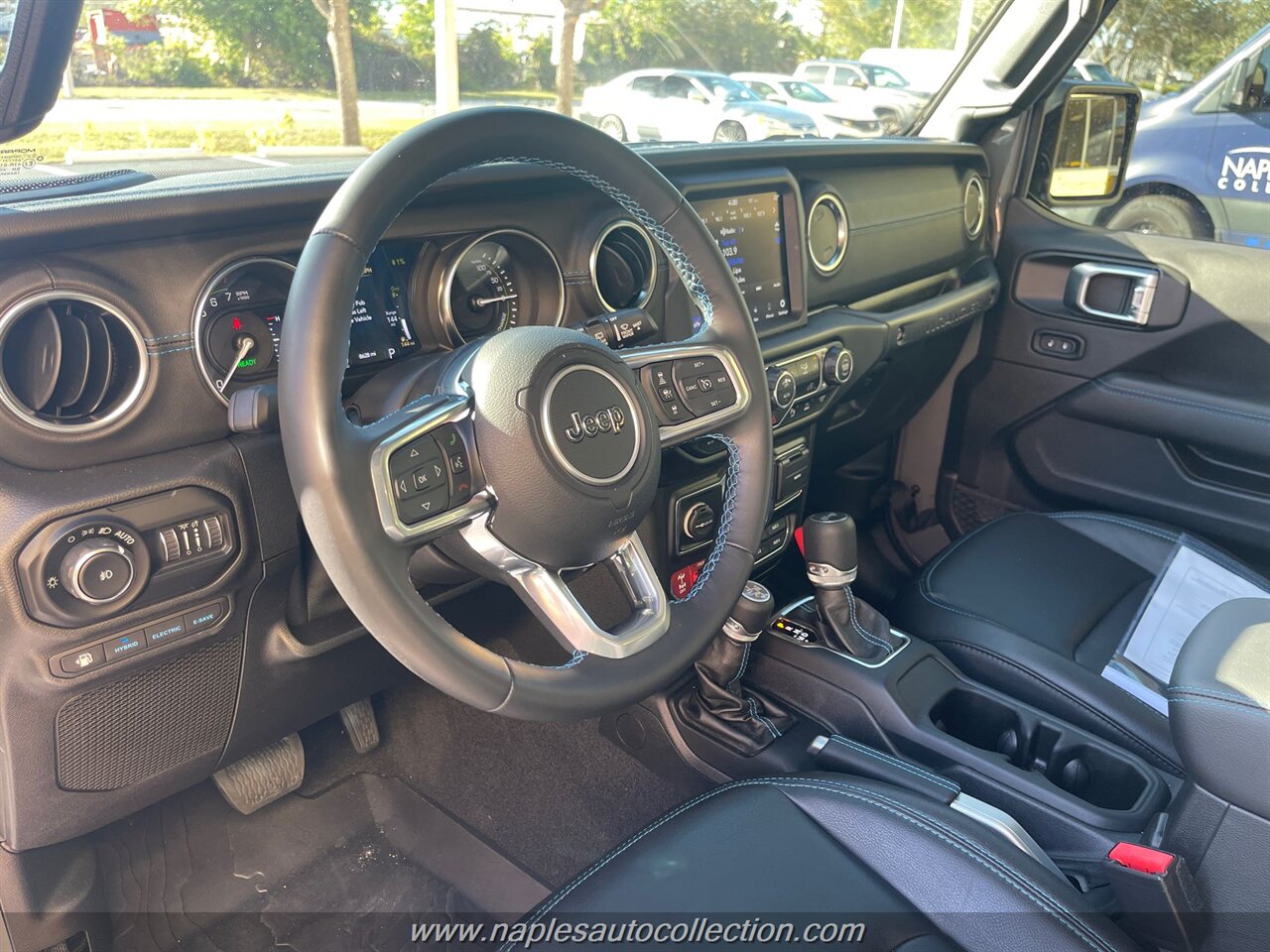 2021 Jeep Wrangler Unlimited Rubicon 4xe   - Photo 11 - Fort Myers, FL 33967