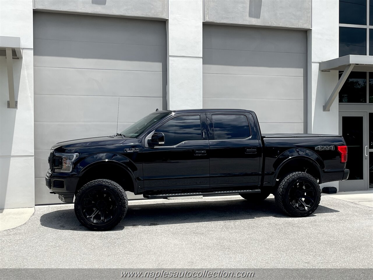 2020 Ford F-150 Lariat   - Photo 8 - Fort Myers, FL 33967