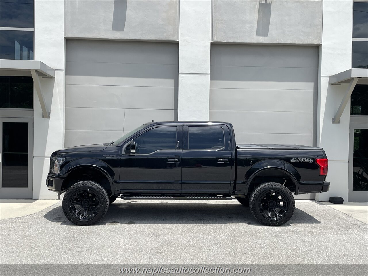 2020 Ford F-150 Lariat   - Photo 17 - Fort Myers, FL 33967