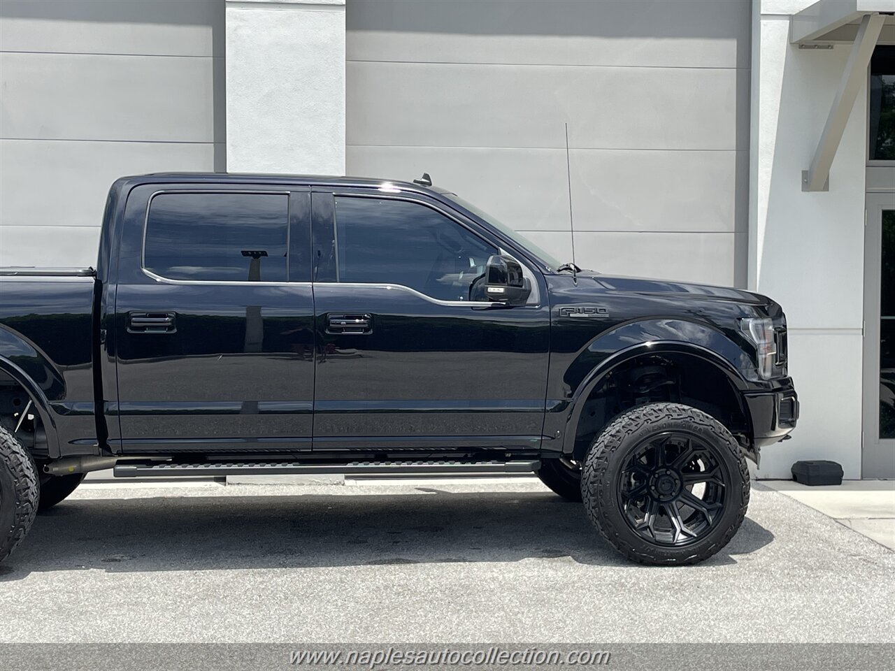 2020 Ford F-150 Lariat   - Photo 16 - Fort Myers, FL 33967