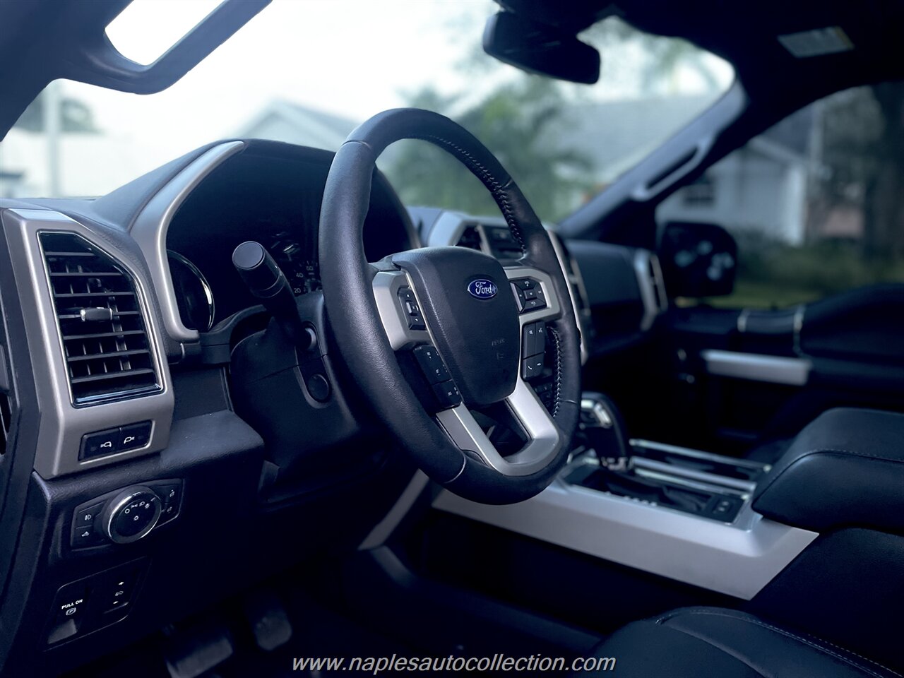 2020 Ford F-150 Lariat   - Photo 2 - Fort Myers, FL 33967
