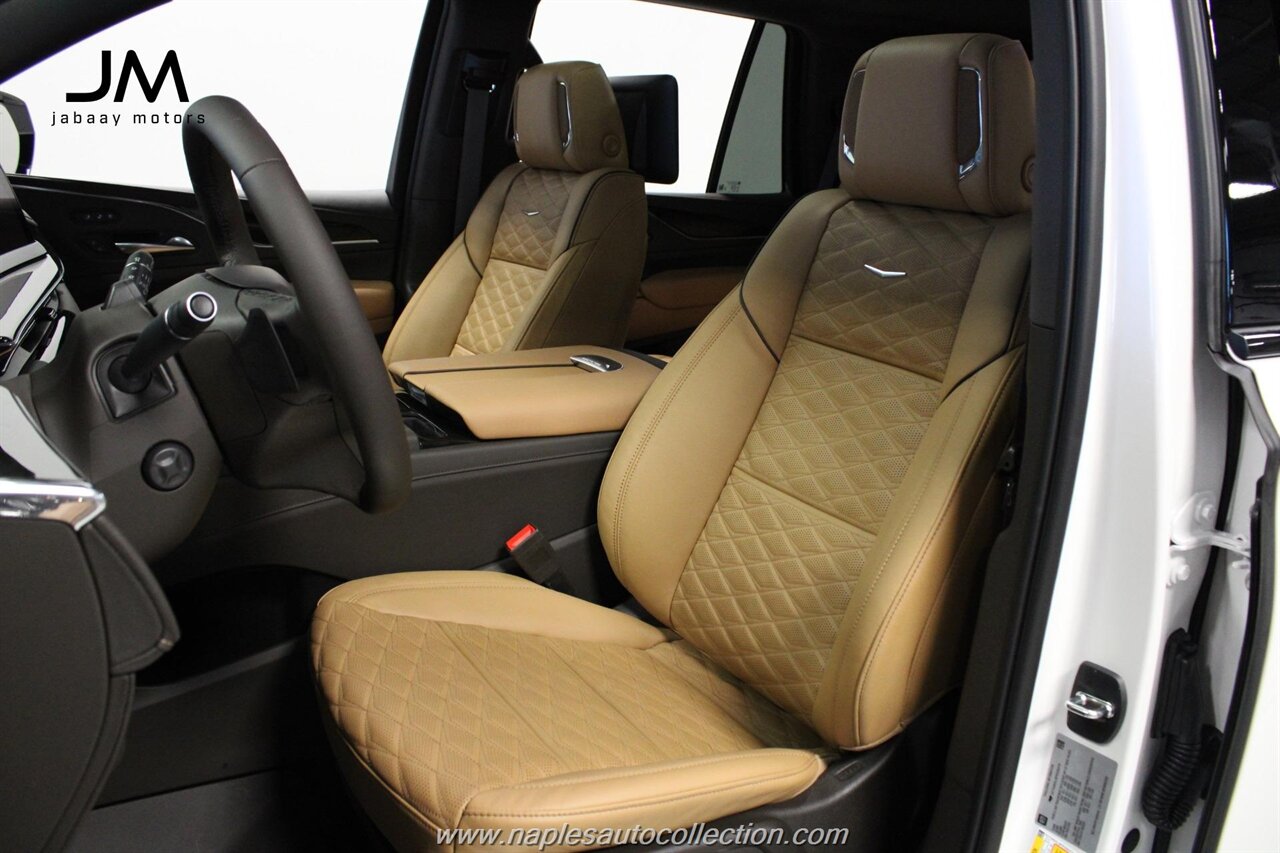 2023 Cadillac Escalade Sport   - Photo 11 - Fort Myers, FL 33967