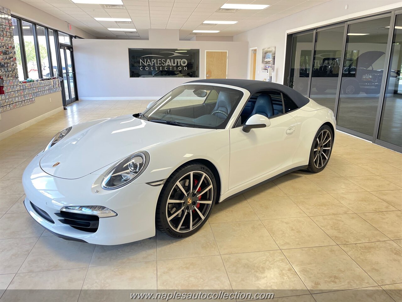 2014 Porsche 911 Carrera 4S   - Photo 10 - Fort Myers, FL 33967