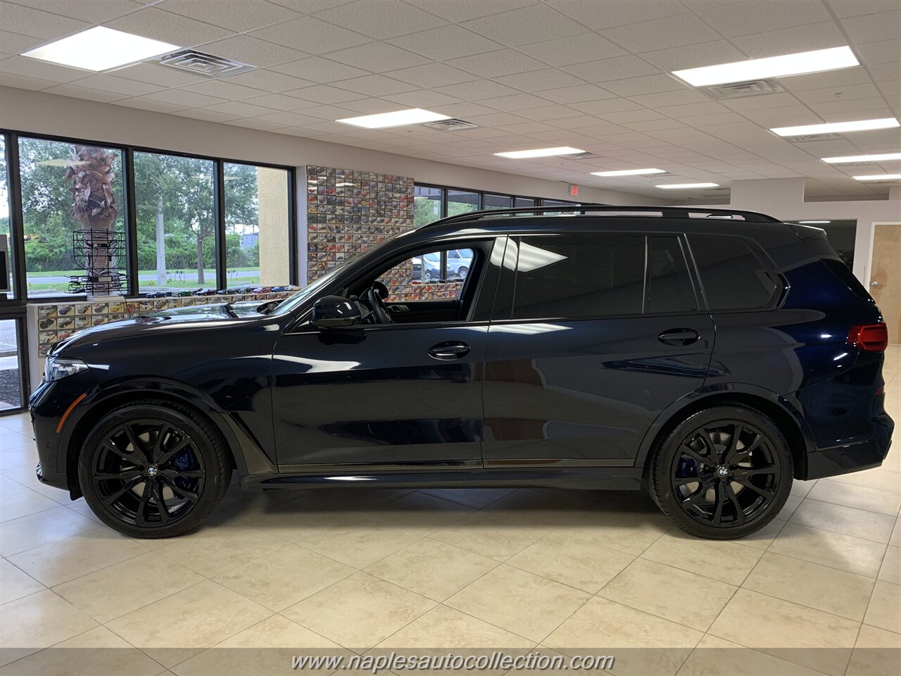 2020 BMW X7 M50i   - Photo 7 - Fort Myers, FL 33967