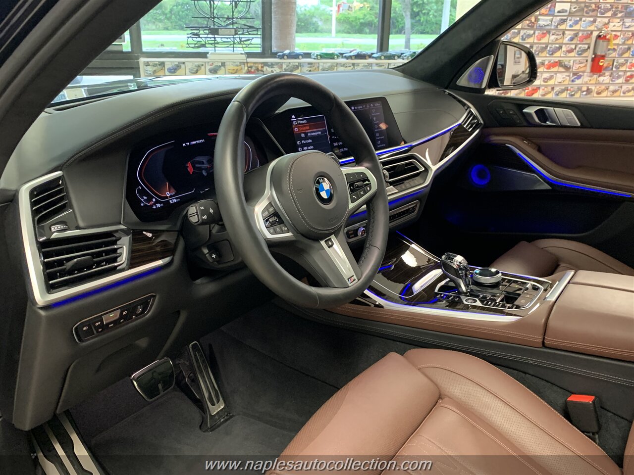 2020 BMW X7 M50i   - Photo 2 - Fort Myers, FL 33967