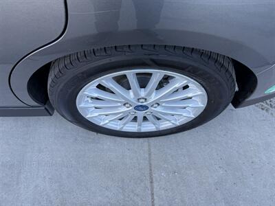 2013 Ford C-MAX Energi SEL   - Photo 11 - Tarzana, CA 91356