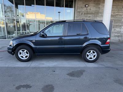 2001 Mercedes-Benz ML 320 Classic   - Photo 2 - Tarzana, CA 91356