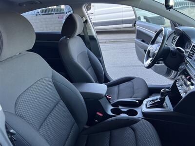 2020 Hyundai ELANTRA Value Edition   - Photo 10 - Tarzana, CA 91356