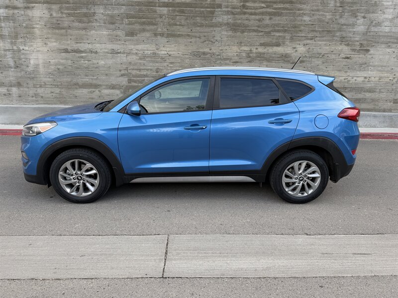 2017 Hyundai TUCSON SE Plus  