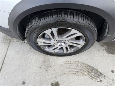 2015 Volvo XC70 T5 Drive-E Premier   - Photo 9 - Tarzana, CA 91356