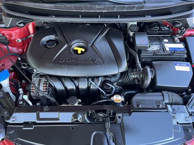 2015 Hyundai ELANTRA SE   - Photo 13 - Tarzana, CA 91356