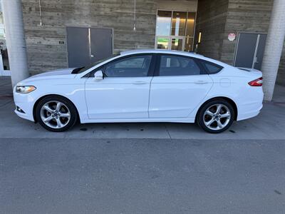 2016 Ford Fusion SE   - Photo 2 - Tarzana, CA 91356