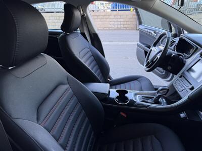 2016 Ford Fusion SE   - Photo 17 - Tarzana, CA 91356