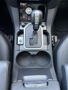 2011 Land Rover LR4 - Photo 22 - Tarzana, CA 91356