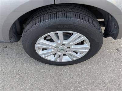 2011 Land Rover LR4 - Photo 10 - Tarzana, CA 91356