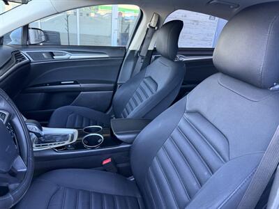 2013 Ford Fusion Hybrid SE   - Photo 12 - Tarzana, CA 91356