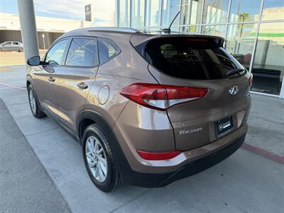 2016 Hyundai TUCSON SE   - Photo 4 - Tarzana, CA 91356