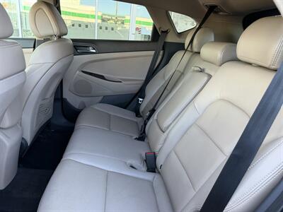 2016 Hyundai TUCSON SE   - Photo 14 - Tarzana, CA 91356