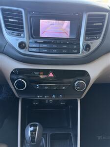 2016 Hyundai TUCSON SE   - Photo 24 - Tarzana, CA 91356