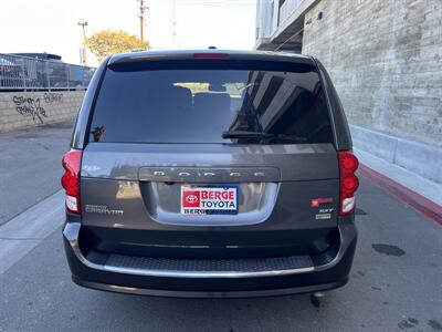 2019 Dodge Grand Caravan SXT   - Photo 6 - Tarzana, CA 91356