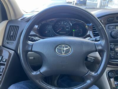 2003 Toyota Highlander Limited   - Photo 17 - Tarzana, CA 91356