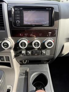 2012 Toyota Sequoia SR5   - Photo 21 - Tarzana, CA 91356