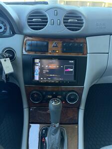 2005 Mercedes-Benz CLK CLK 500   - Photo 20 - Tarzana, CA 91356