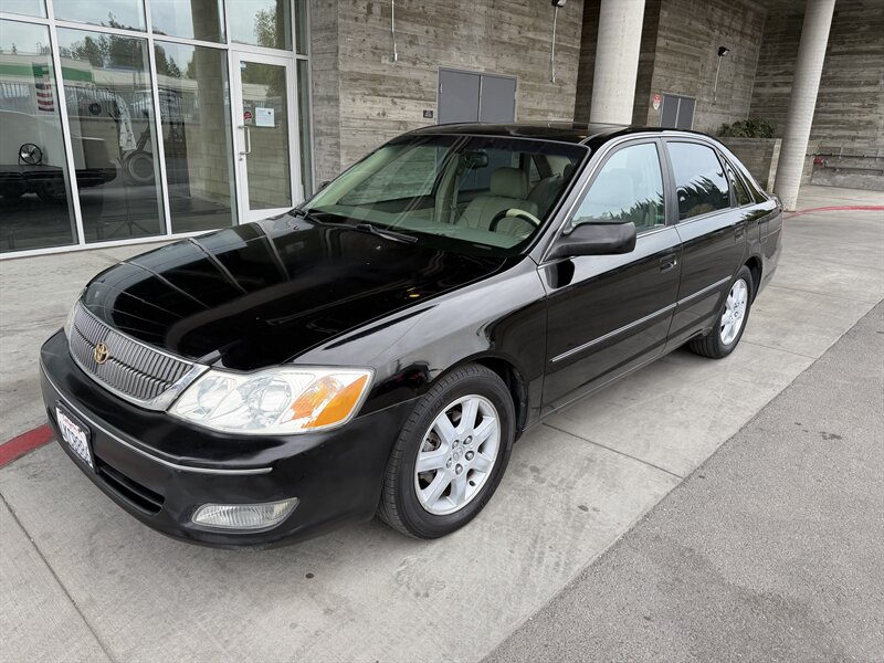 2000 Toyota Avalon XLS  