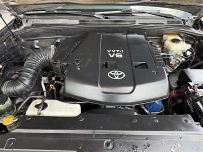 2003 Toyota 4Runner Limited   - Photo 22 - Tarzana, CA 91356