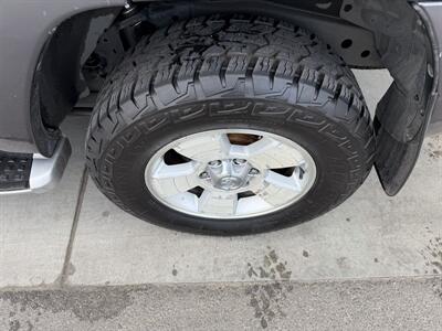 2003 Toyota 4Runner Limited   - Photo 10 - Tarzana, CA 91356