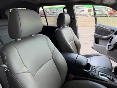 2003 Toyota 4Runner Limited   - Photo 18 - Tarzana, CA 91356