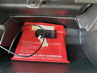 2003 Toyota 4Runner Limited   - Photo 19 - Tarzana, CA 91356