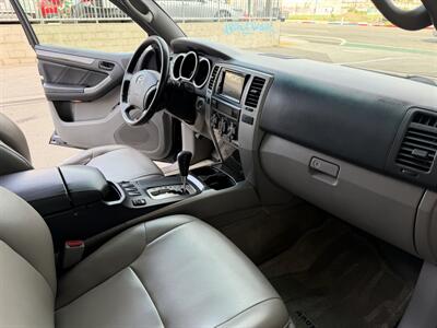 2003 Toyota 4Runner Limited   - Photo 17 - Tarzana, CA 91356