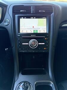2018 Ford Fusion Energi Titanium   - Photo 19 - Tarzana, CA 91356